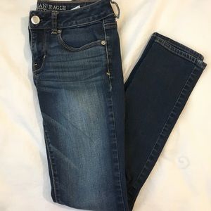 American Eagle Skinny jeans size 4